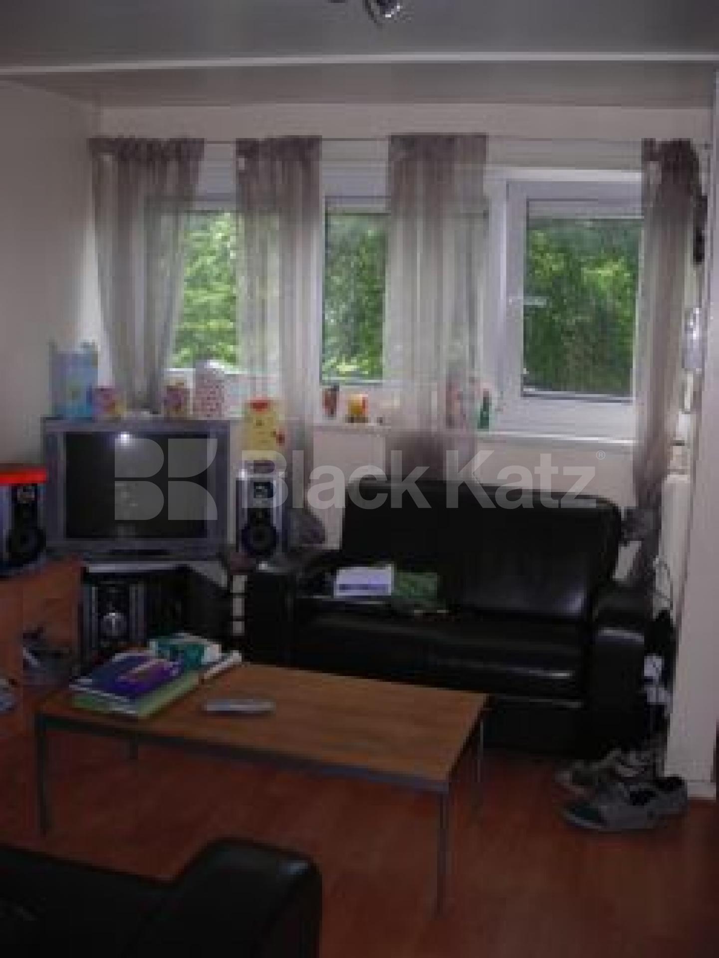 			New Instruction, 3 Bedroom, 1 bath, 1 reception Flat			 Pauntley Street, Archway n19